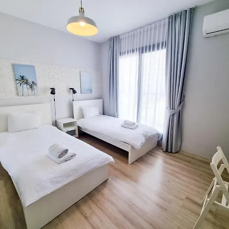 Apartment Blue Lagoon Holiday At Caesar Blue *